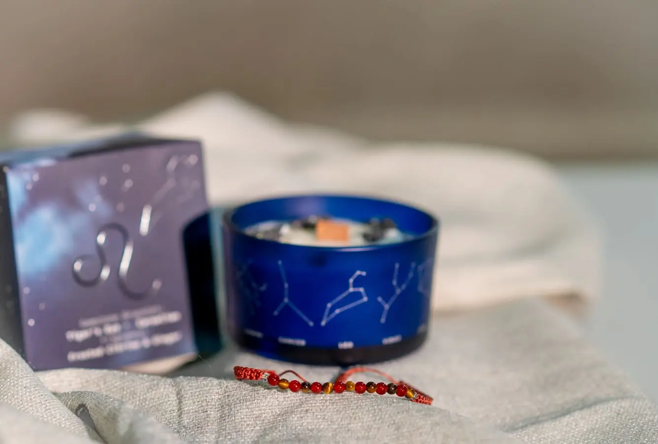Lumânare parfumată cu cristale și brățară Leu 175 gr 6 Lumânare cu cristale și brățară Leu 175 gr