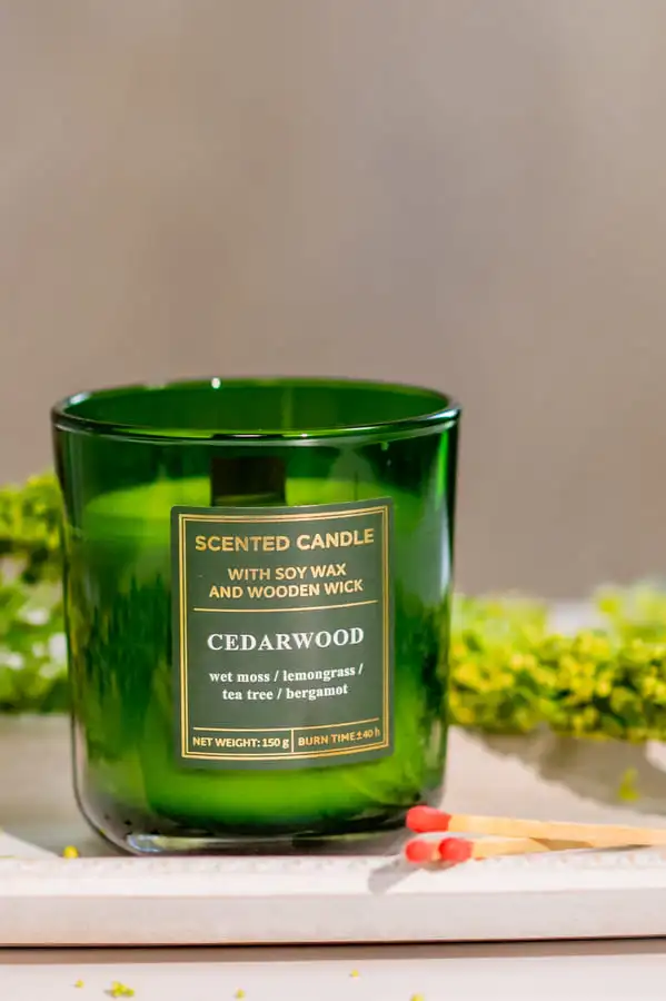 Lumânare parfumată Original Wood Aroma cedarwood 150 gr 5 Lumânare Original Wood Aroma cedarwood 150 gr