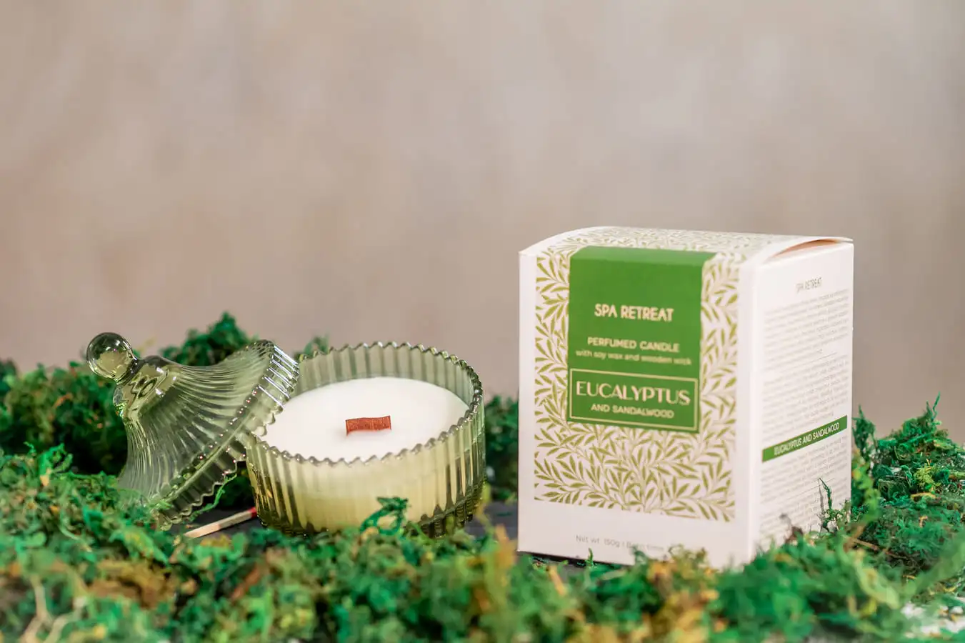 Lumânare parfumată Spa Retreat eucalipt și sandalwood 150 gr 5 Lumânare Spa Retreat eucalipt și sandalwood 150 gr