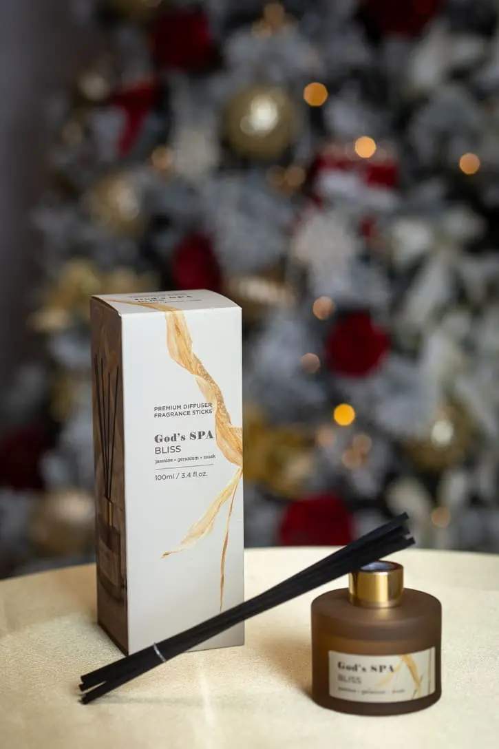 Odorizant Gods Spa – Spa-ul Zeilor Bliss - Fericire 100 ml, aromă floral-ambar caldă, difuzor premium cu bețișoare 8 Odorizant Gods Spa – Spa-ul Zeilor Bliss-Fericire 100 ml, aromă floral-ambar caldă, difuzor premium cu bețișoare