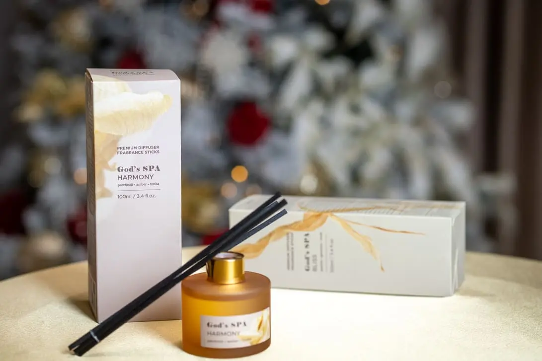 Odorizant Gods Spa – Spa-ul Zeilor Harmony - Armonie 100 ml, aromă floral-rășinoasă caldă, difuzor premium cu bețișoare 5 Odorizant Gods Spa – Spa-ul Zeilor Harmony (Armonie) 100 ml, aromă floral-rășinoasă caldă, difuzor premium cu bețișoare